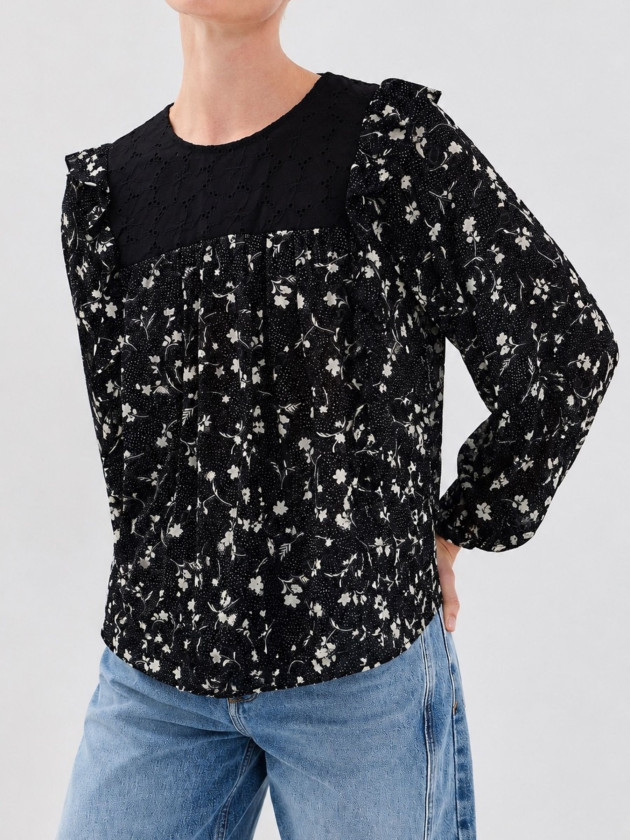 BLUSA FLORAL BLANCO Y NEGRO CON LACE