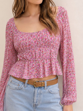BLUSA ROSADA CON FLORES