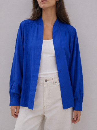 BLUSA AZUL VINTAGE SATINADA