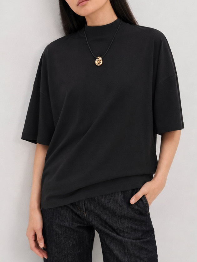 BLUSA OVERSIZED CUELLO ALTO