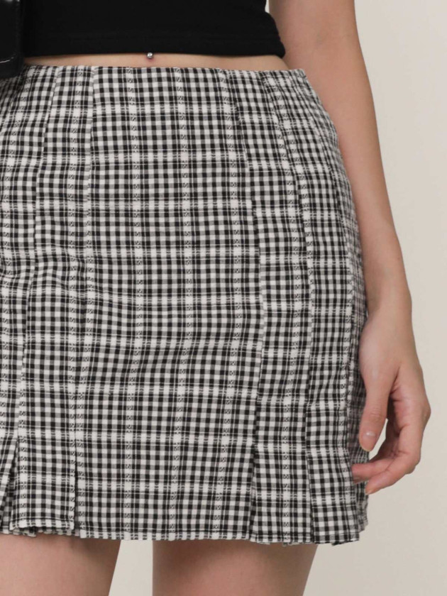 FALDA SHORT BLANCO Y NEGRO