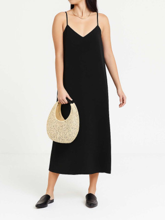 VESTIDO NEGRO SATINADO MAXI