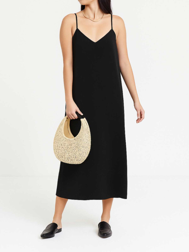VESTIDO NEGRO SATINADO MAXI