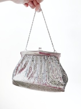 WHITING & DAVIS VINTAGE MESH BAG 1950