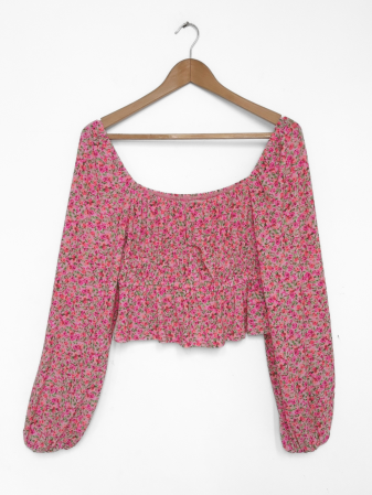 BLUSA ROSADA CON FLORES