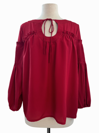 BLUSA ROJA CON LAZO ROSE AND OLIVE
