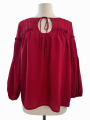 BLUSA ROJA CON LAZO ROSE AND OLIVE