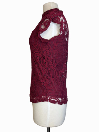 BLUSA CUELLO MAO DE ENCAJE
