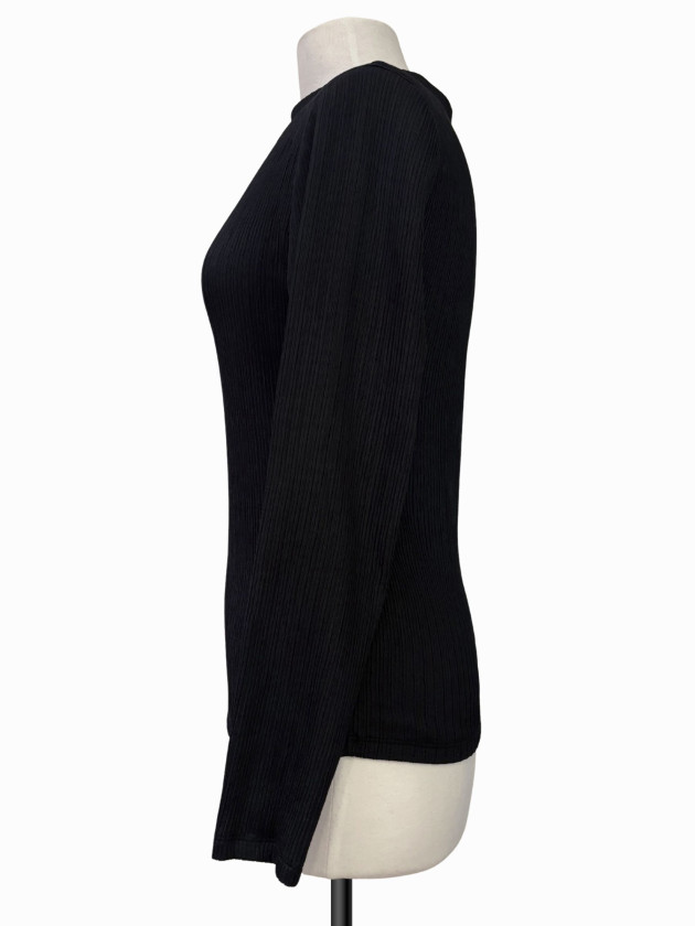BLUSA NEGRA CON TEXTURA
