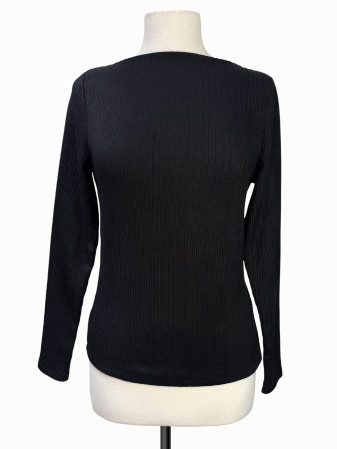 BLUSA NEGRA CON TEXTURA
