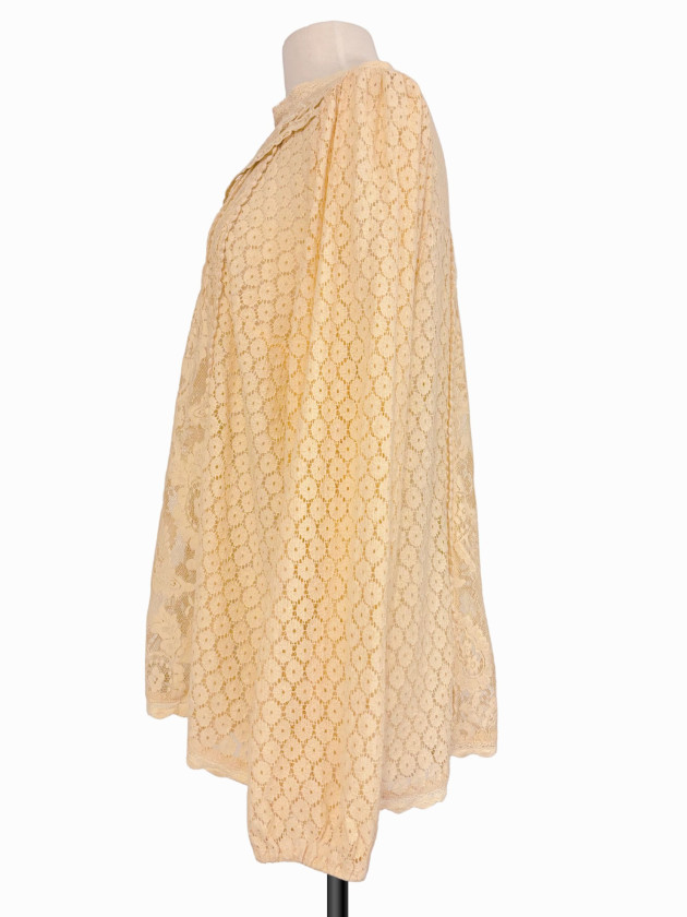 BLUSA ENCAJE CREMA MANGA LARGA