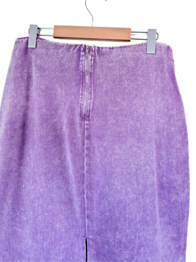 FALDA LILA DENIM CON ROSA