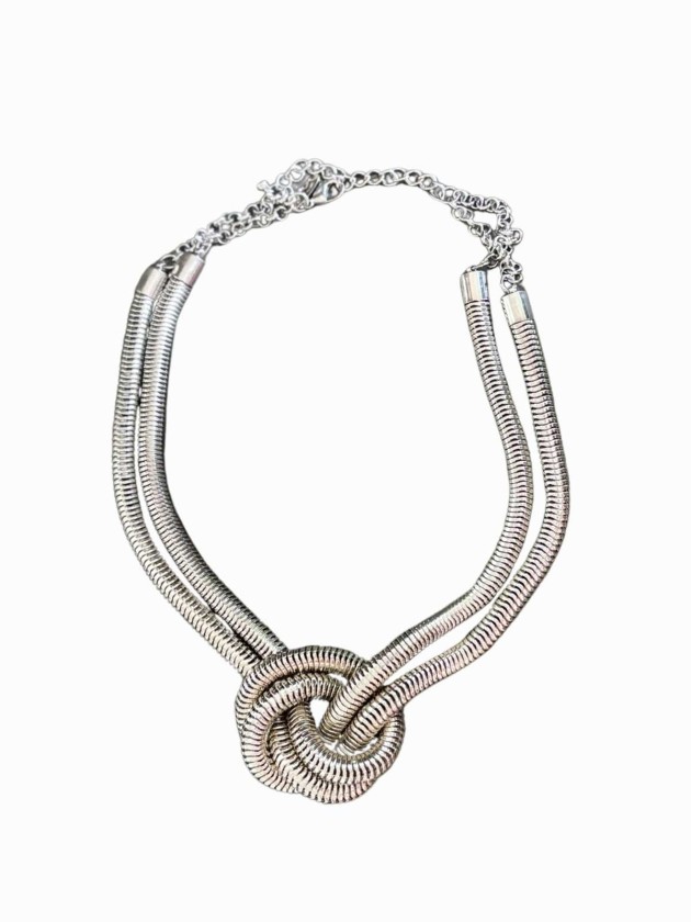 COLLAR KNOT MESH PLATEADO