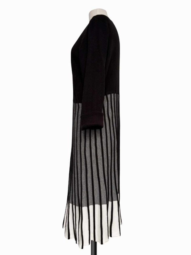 VESTIDO TEJIDO MIDI CALVIN KLEIN BLANCO Y NEGRO