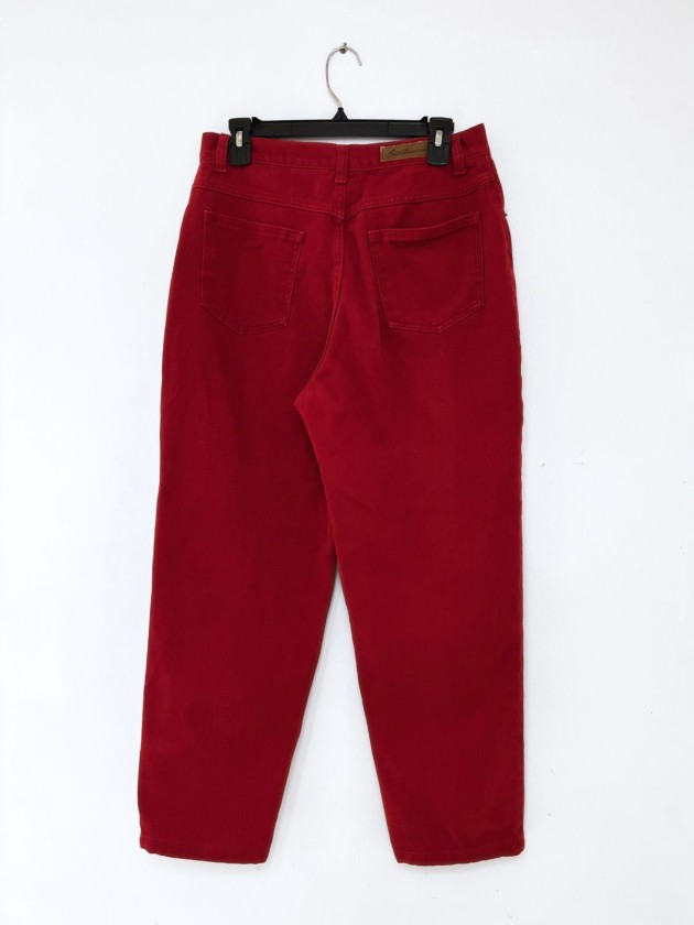 MOM JEANS ROJOS BILL BLASS