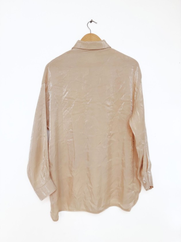BLUSA SHINY CREMA OVERSIZED