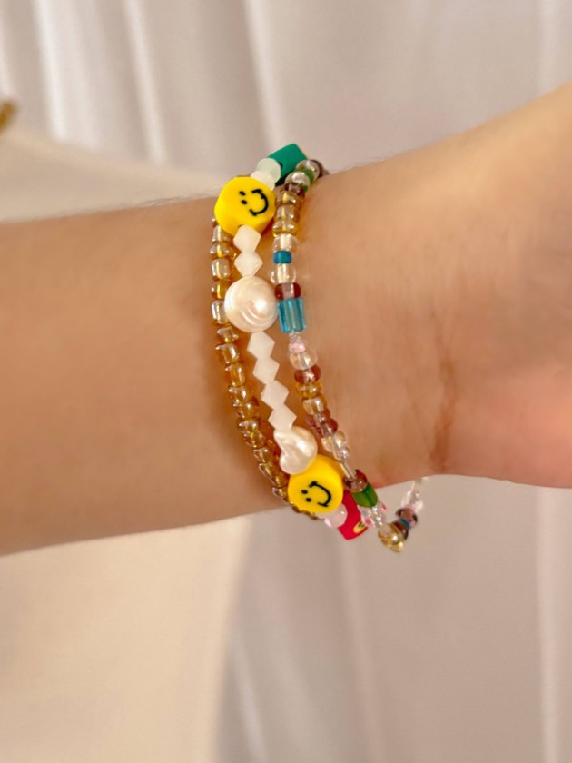 SET DE 3 PULSERAS HAPPY DAYS