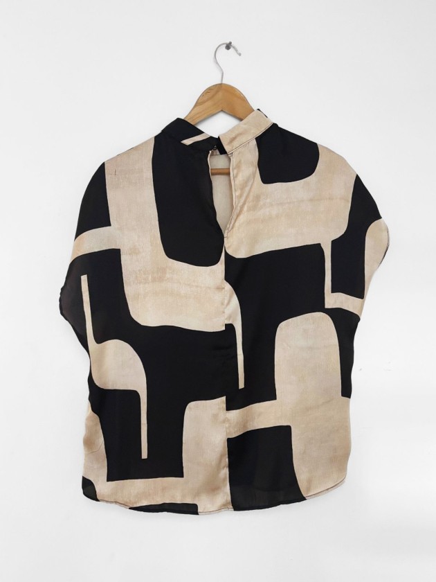 BLUSA MANGO BLANCO Y CREMA