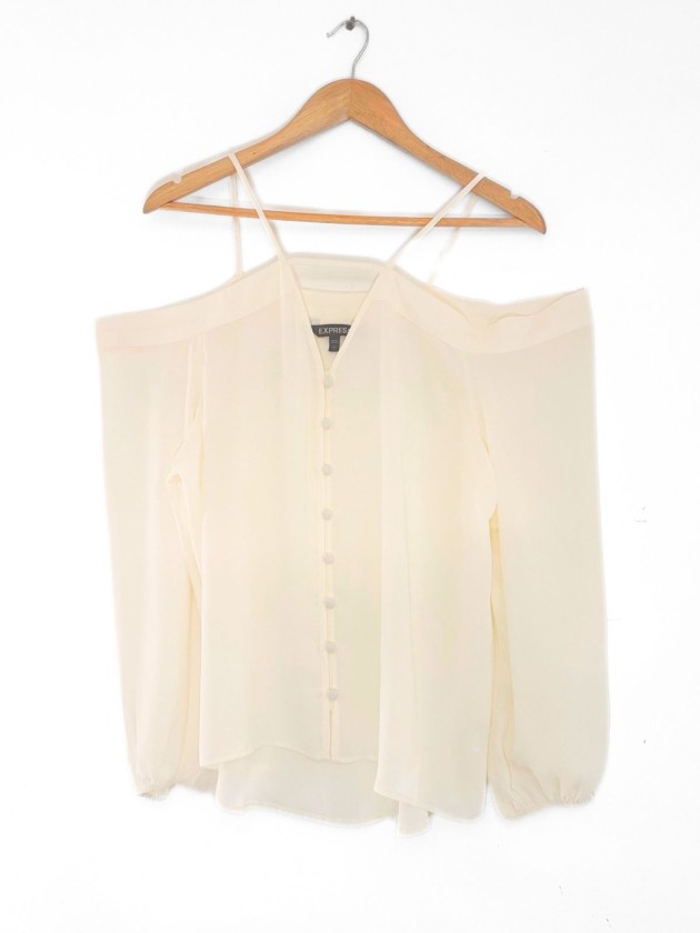 BLUSA CREME CON BOTONES
