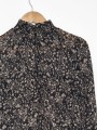 BLUSA FLORAL CON RUFFLES