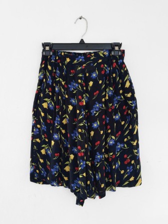 SHORT VINTAGE FLORAL
