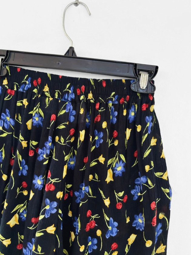 SHORT VINTAGE FLORAL