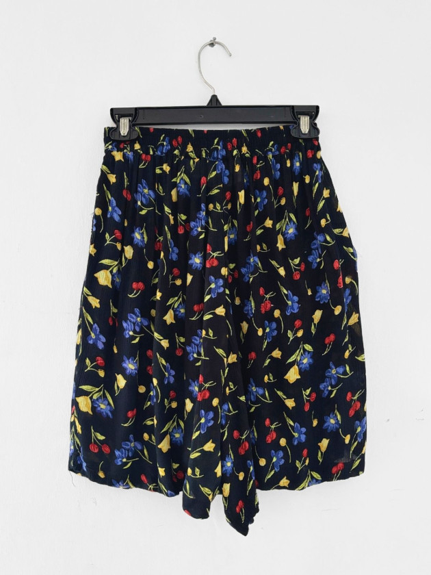 SHORT VINTAGE FLORAL