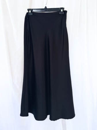 FALDA SATINADA MIDI