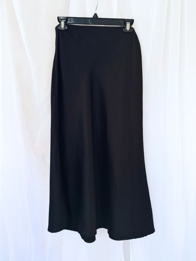FALDA SATINADA MIDI