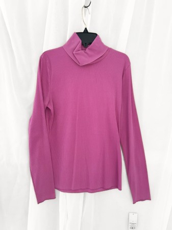 BLUSA ROSA CUELLO ALTO