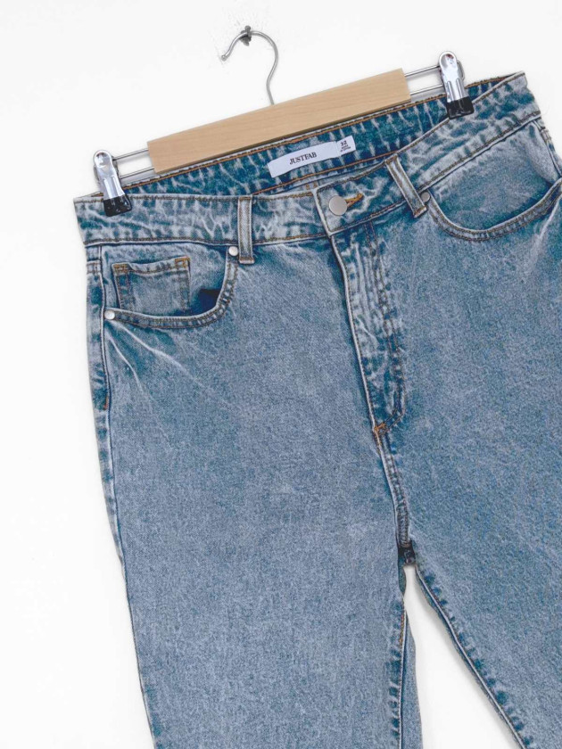 BERMUDA SHORT TIRO ALTO ACID