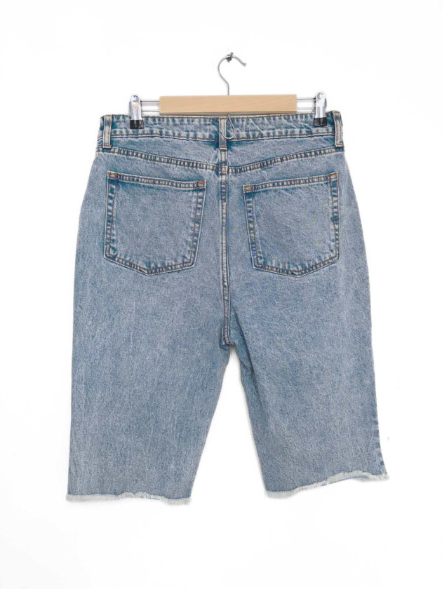 BERMUDA SHORT TIRO ALTO ACID