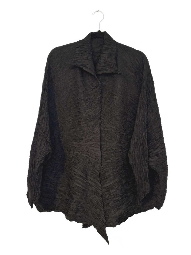 BLUSA VINTAGE CON TEXTURA NEGRO