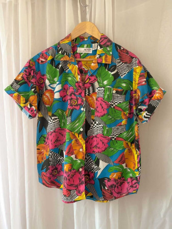 BLUSA VINTAGE ESTAMPADO HAWAII