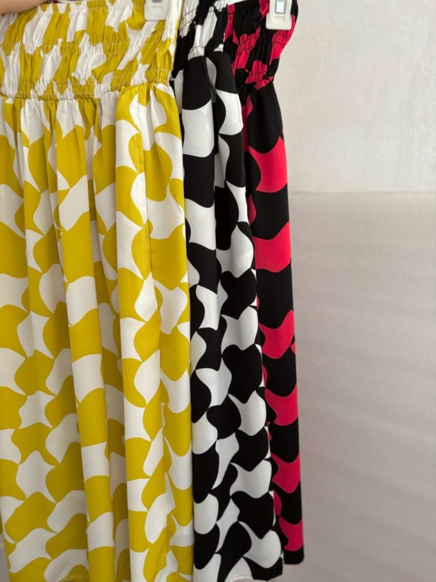 FALDA MIDI ESTAMPADA DE COLORES