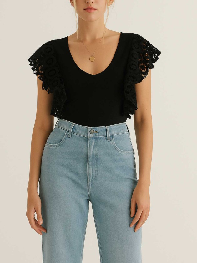 BLUSA CUELLO V MANGAS ENCAJE